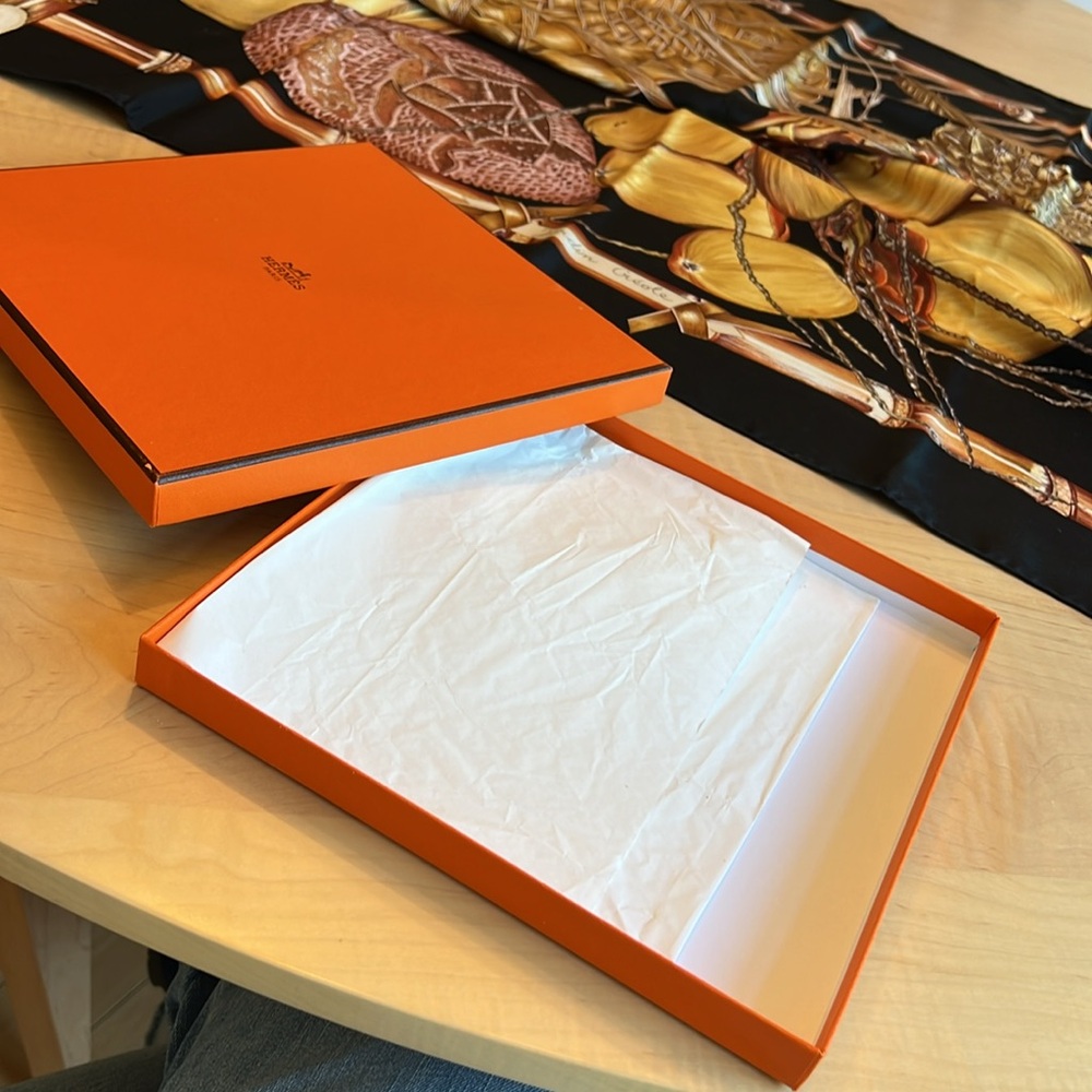 HERMES Hermes Paris Silk Scarf Jardin Creole 1994 Valerie Dawlat-Dumoulin w/Box - Picture 14 of 14